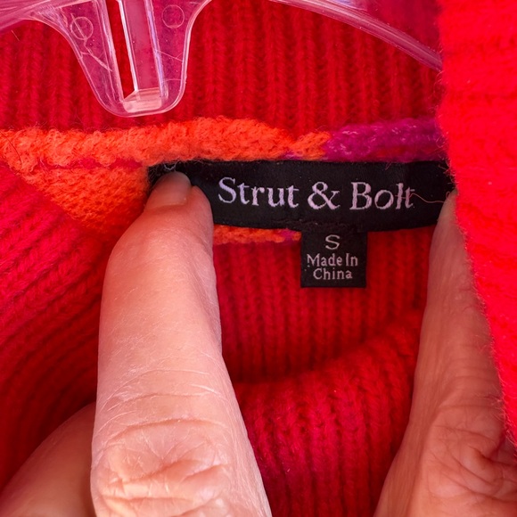 Color Block Sweater - Picture 3 of 3